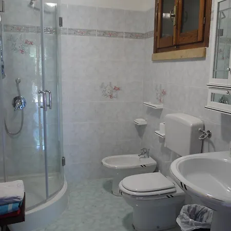 Su Trabi לינה וארוחת בוקר פלומינימאג'ורה