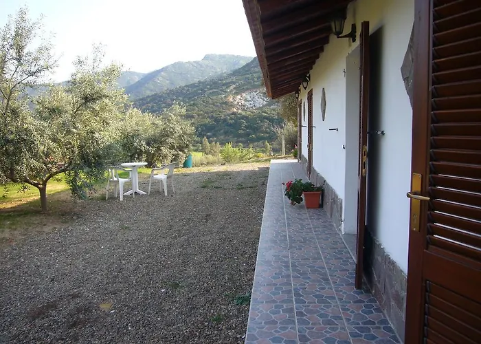 Nocleg ze śniadaniem Su Trabi 3*