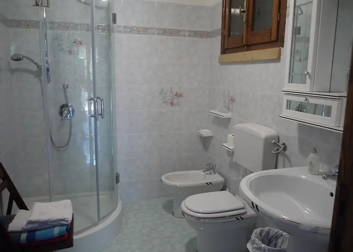 Su Trabi Nocleg ze śniadaniem Fluminimaggiore