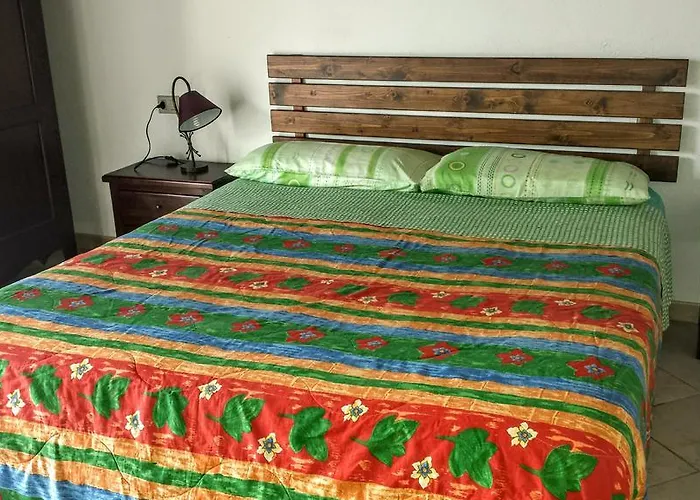 Su Trabi Nocleg ze śniadaniem Fluminimaggiore